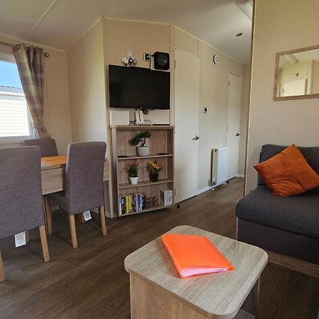 Kp Holiday Home Corton  Ngoại thất bức ảnh